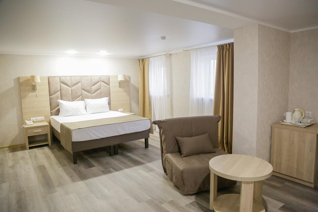 Эмеральдика Family Beach Hotel (Фэмили Бич) - 2