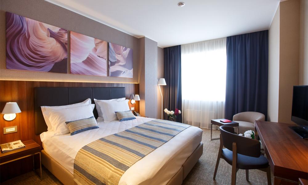 Отель Марциаль