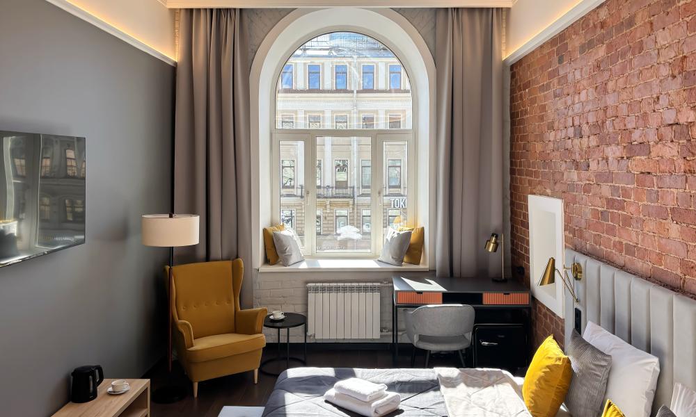 Отель Lopatin Невский 100