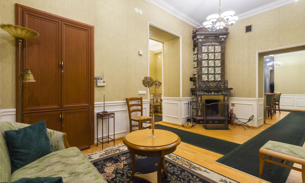 Отель Басков