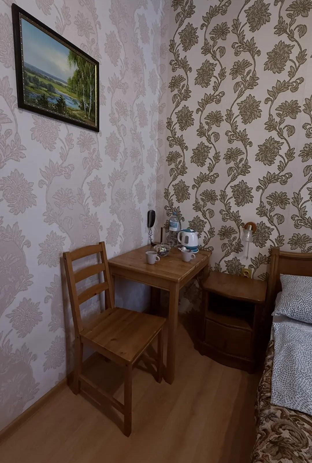 Номер стандарт эконом с 1 двуспальной кроватью 3