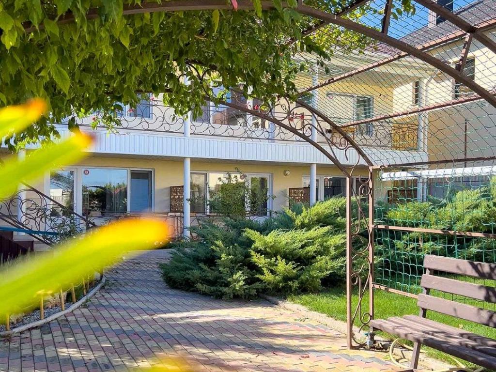 У Капитана