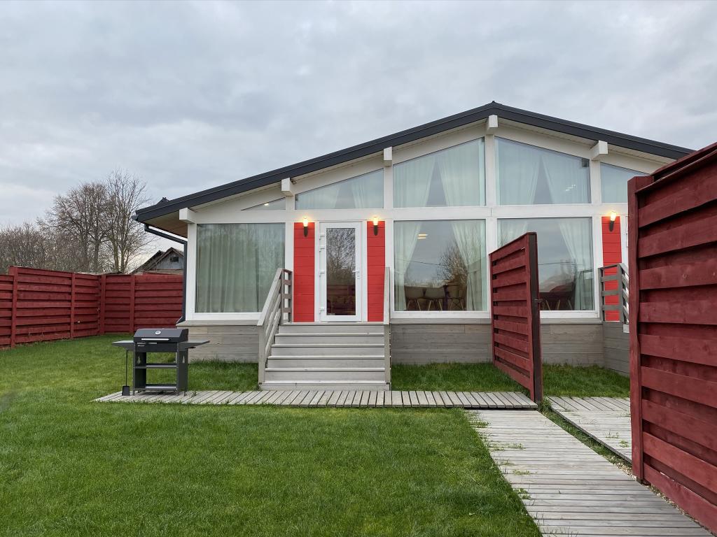 Canada House (Канада Хаус)