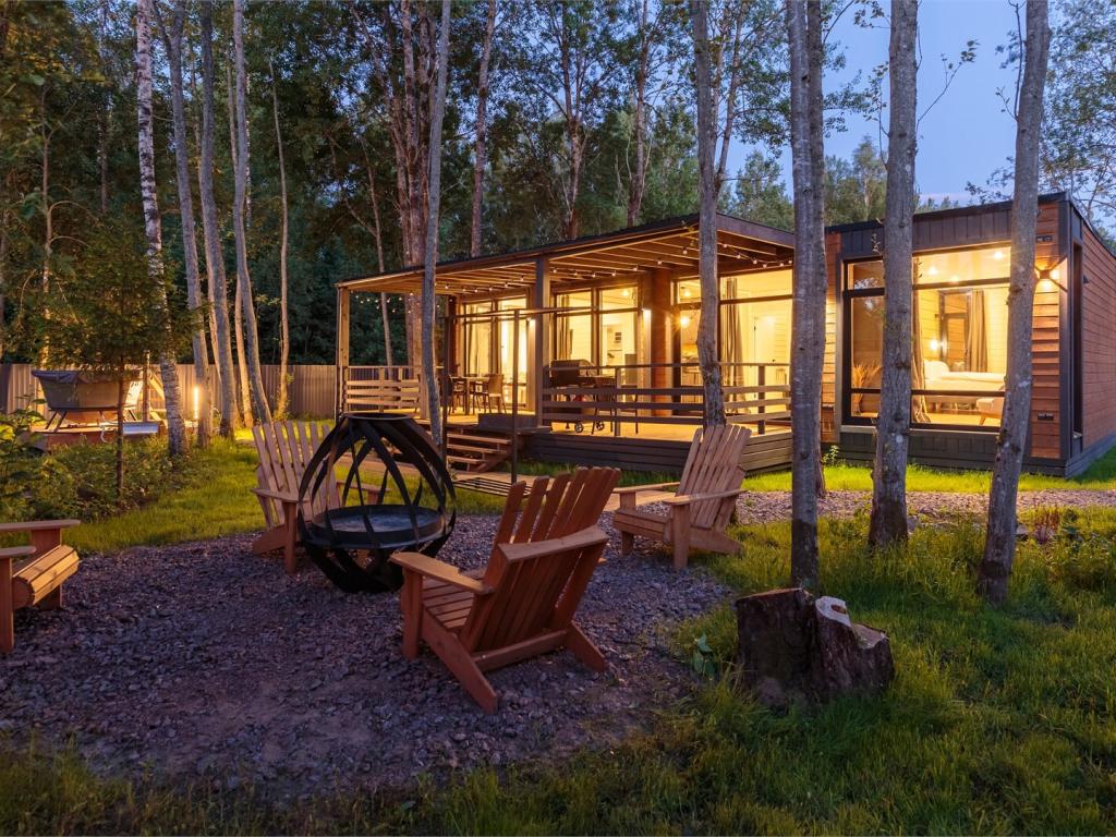 Black Village Семейный (Блэк Вилладж Семейный)