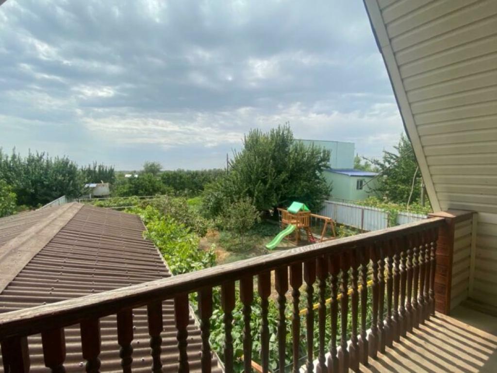 Дом у реки