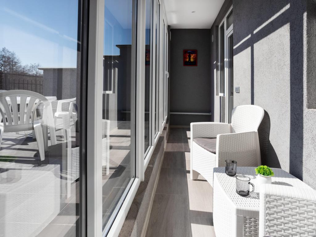 Booking Smart на улице Коммунистическая 127 корпус 2​​​​​​​