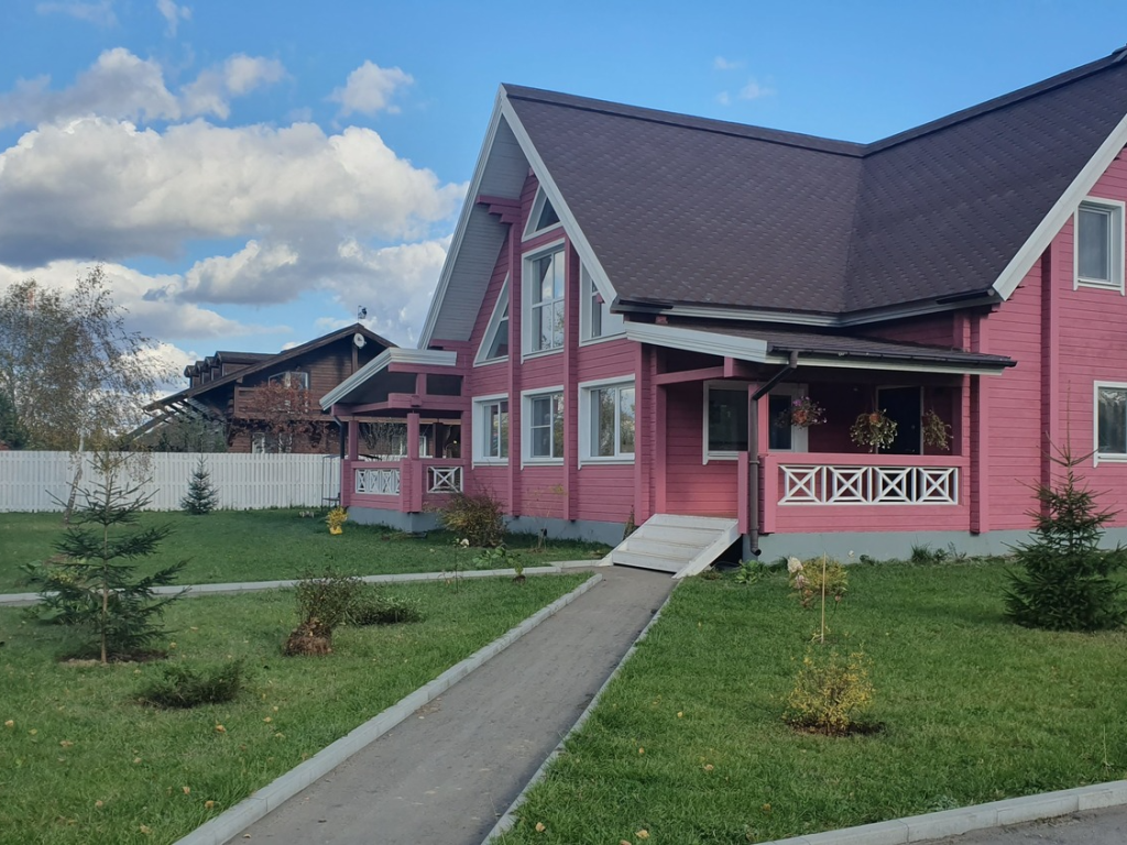 Ontario Village (Онтарио Вилладж)