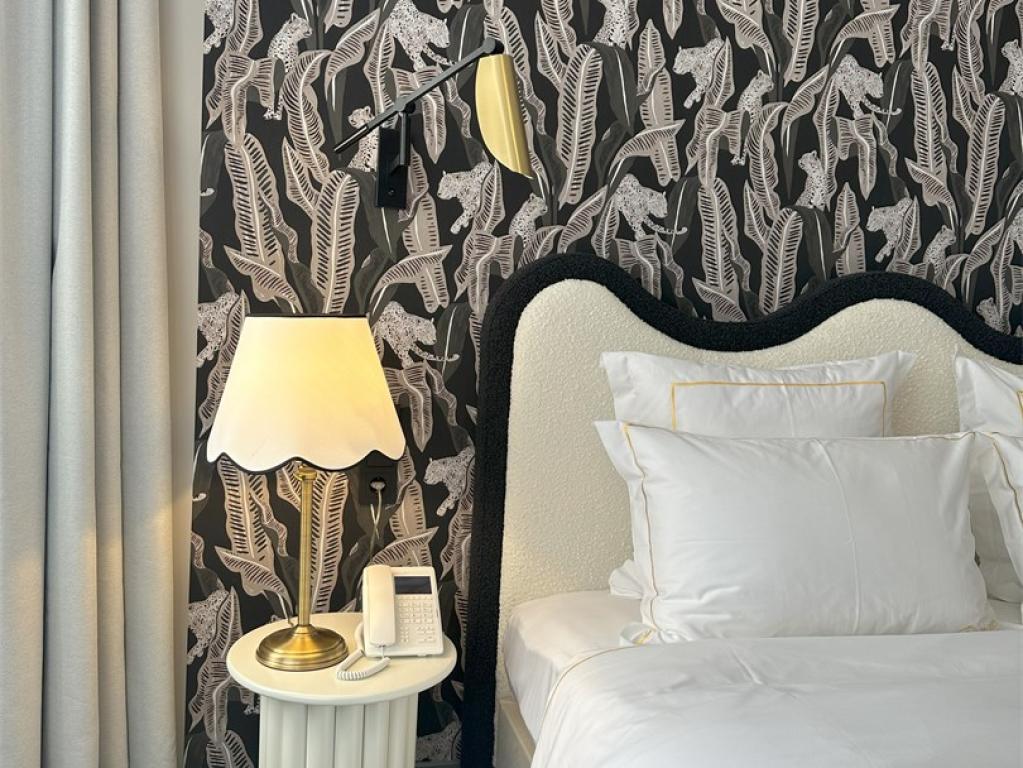 Mr.Just`s Hotel (Мистер Юстс)