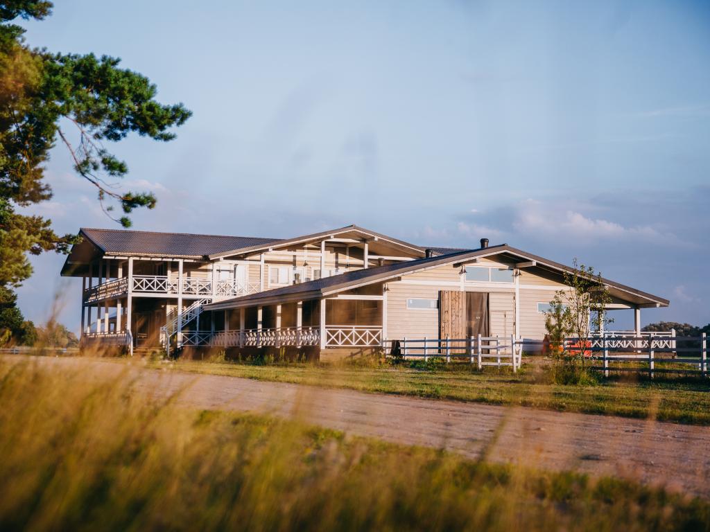 Загородный отель Pine River (Пайн Ривер)