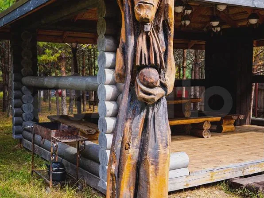 Усадьба в лесу БереНдей