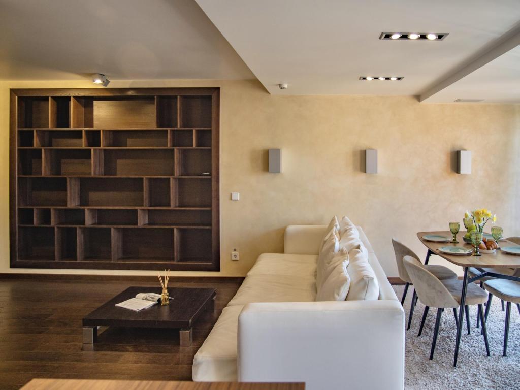 ALA Amalienau Luxury Apartment (АЛА Амалиенау Лакшери Апартмент)
