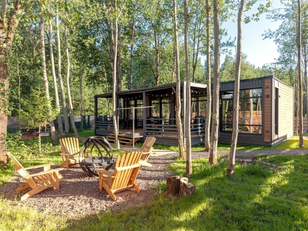 Black Village Семейный (Блэк Вилладж Семейный)