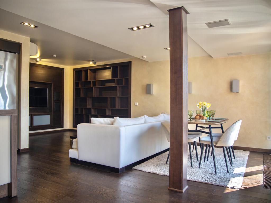 ALA Amalienau Luxury Apartment (АЛА Амалиенау Лакшери Апартмент)