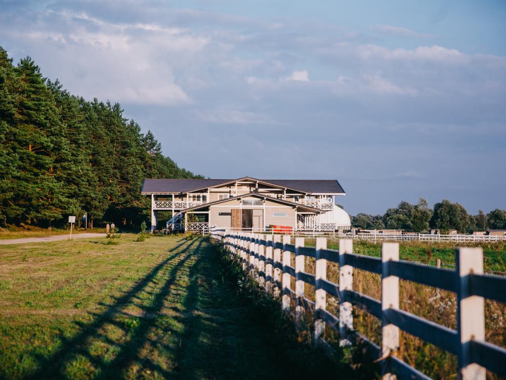 Загородный отель Pine River (Пайн Ривер)