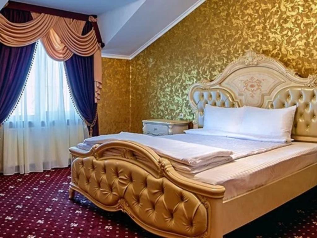 Leo Palace (Лео Палас)