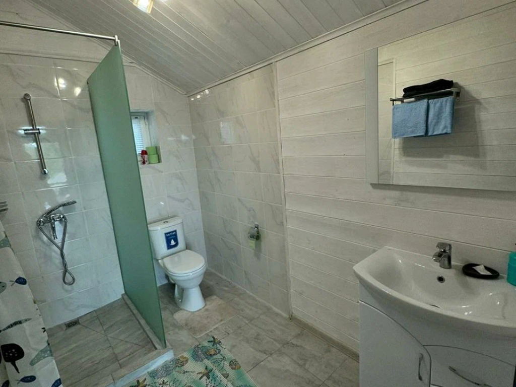 Нелжа House (Хаус) 2