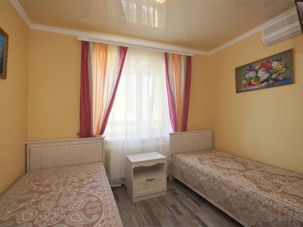 Роман
