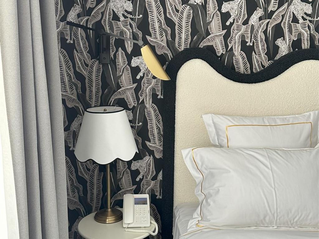 Mr.Just`s Hotel (Мистер Юстс)