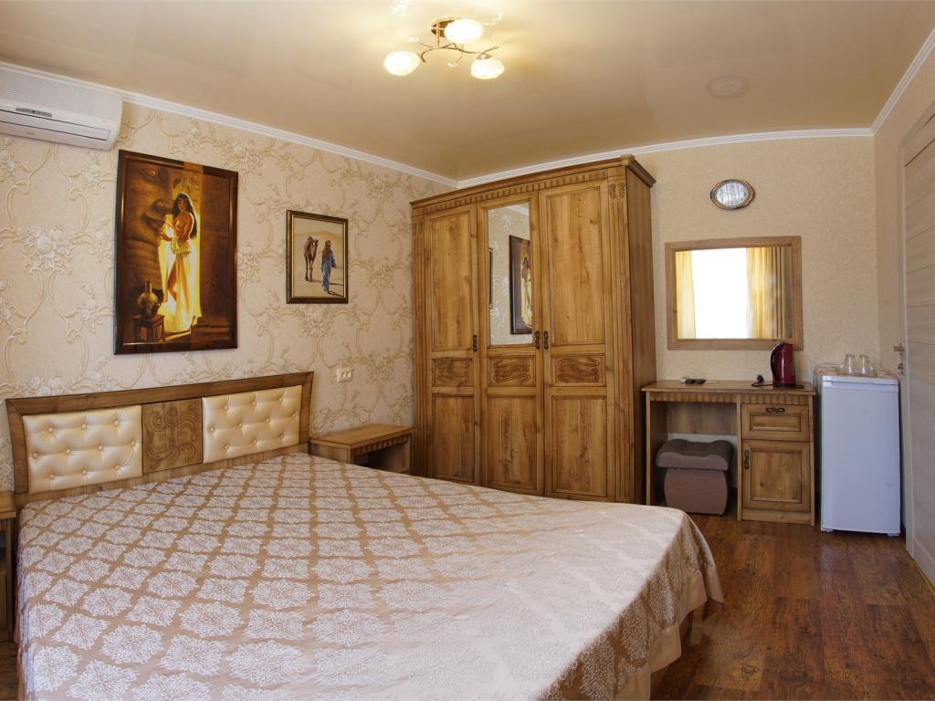 Роман