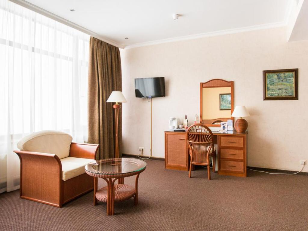 Arthurs Spa Hotel by Mercure (Артурс СПА Отель by Mercure)