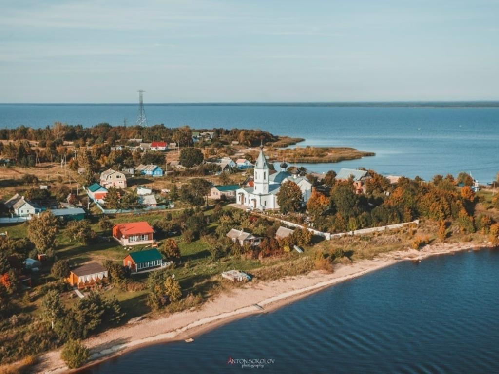 Дом с видом на озеро