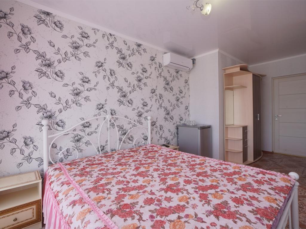 Роман