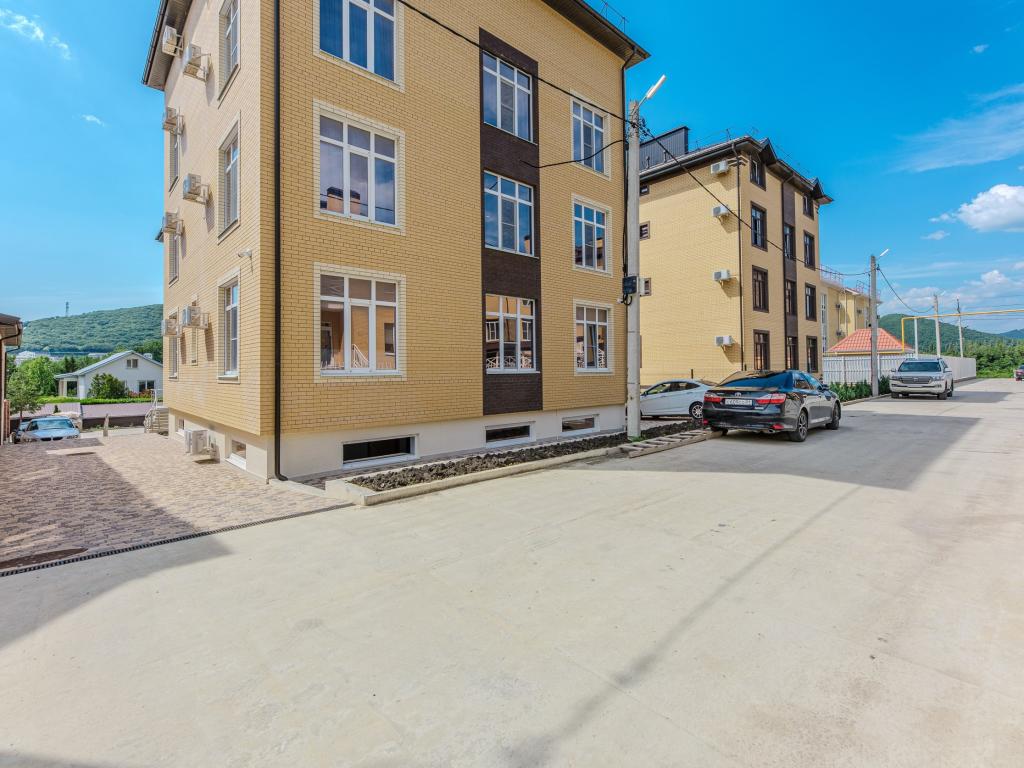 Авис