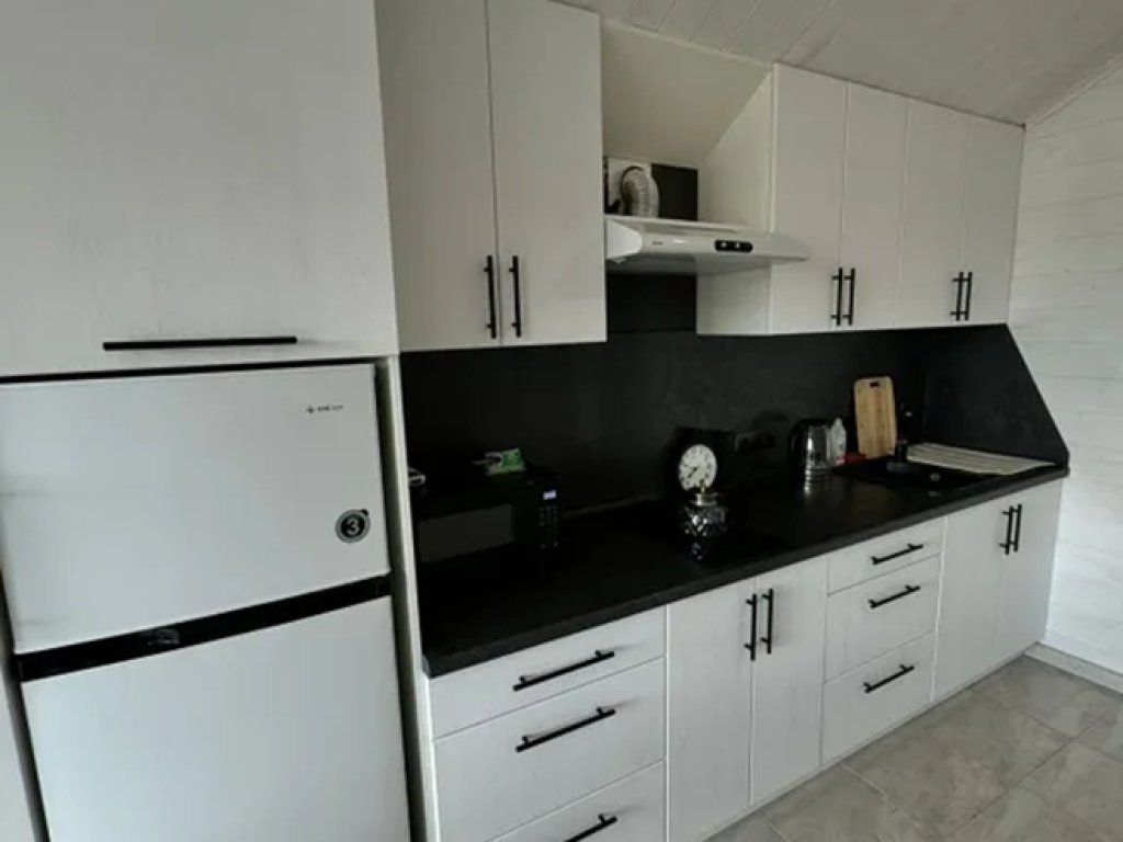 Нелжа House (Хаус) 2