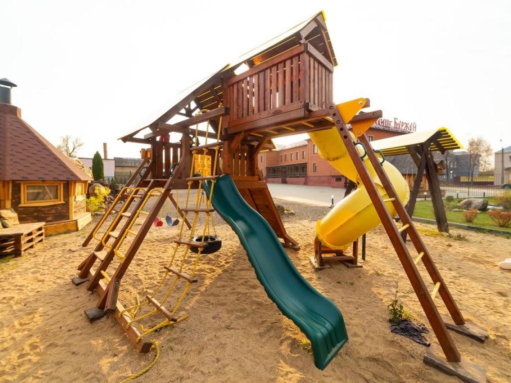 Буржуй