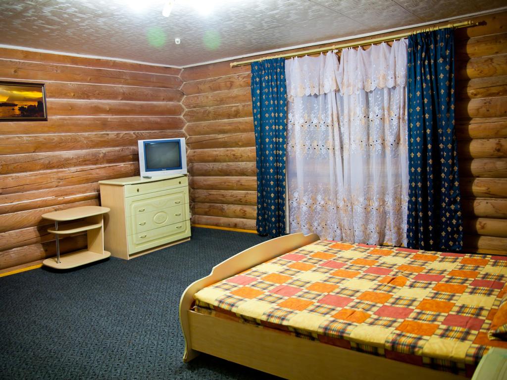 Самоцветы