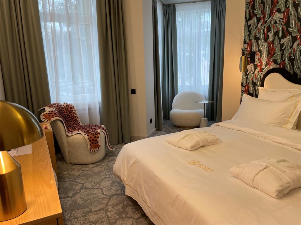 Mr.Just`s Hotel (Мистер Юстс)