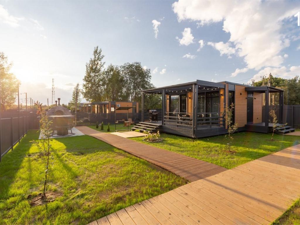 Black Village Семейный (Блэк Вилладж Семейный)