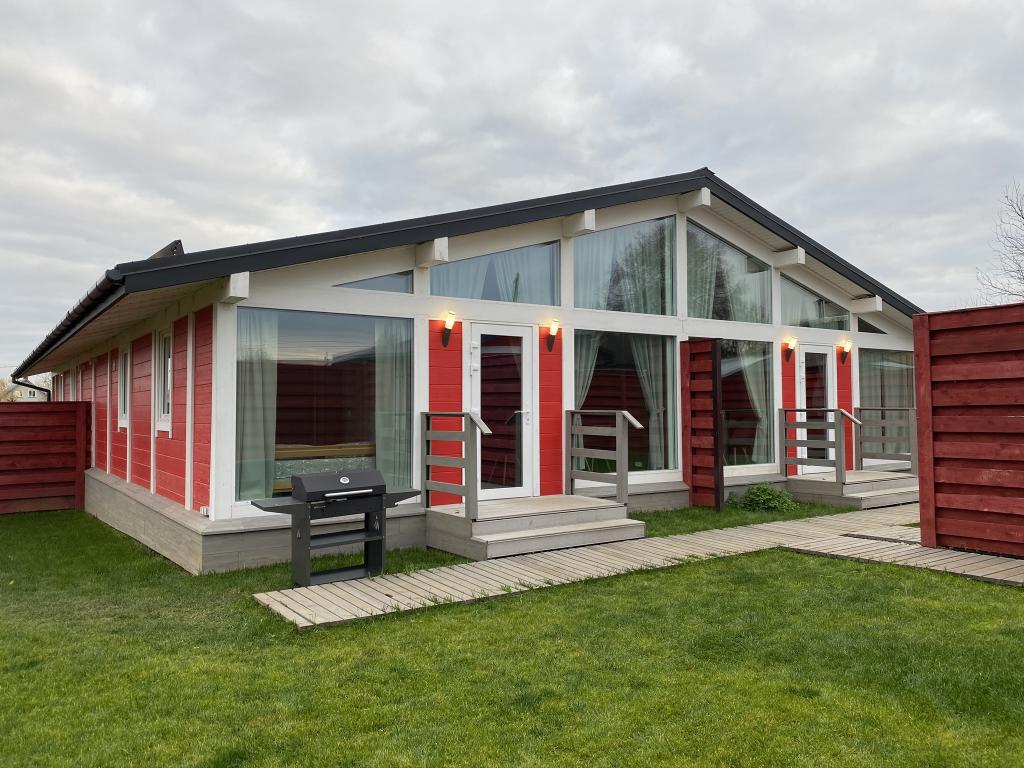 Canada House (Канада Хаус)