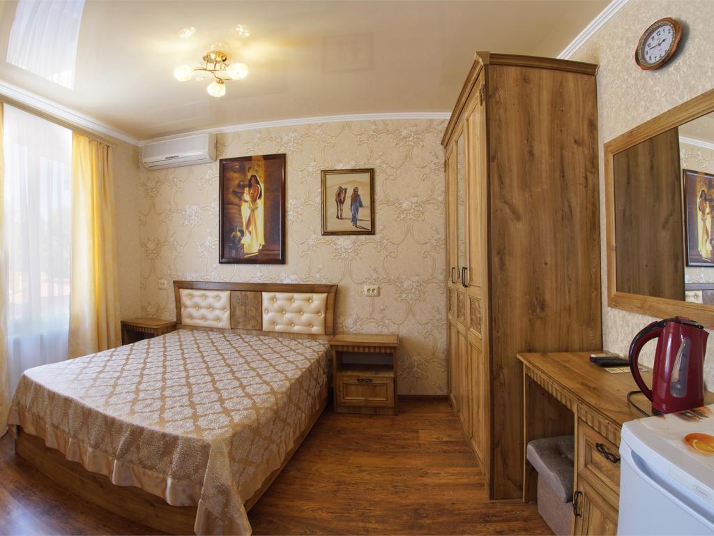 Роман