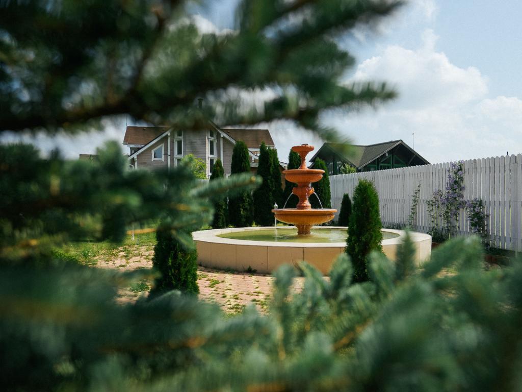 Ontario Village (Онтарио Вилладж)