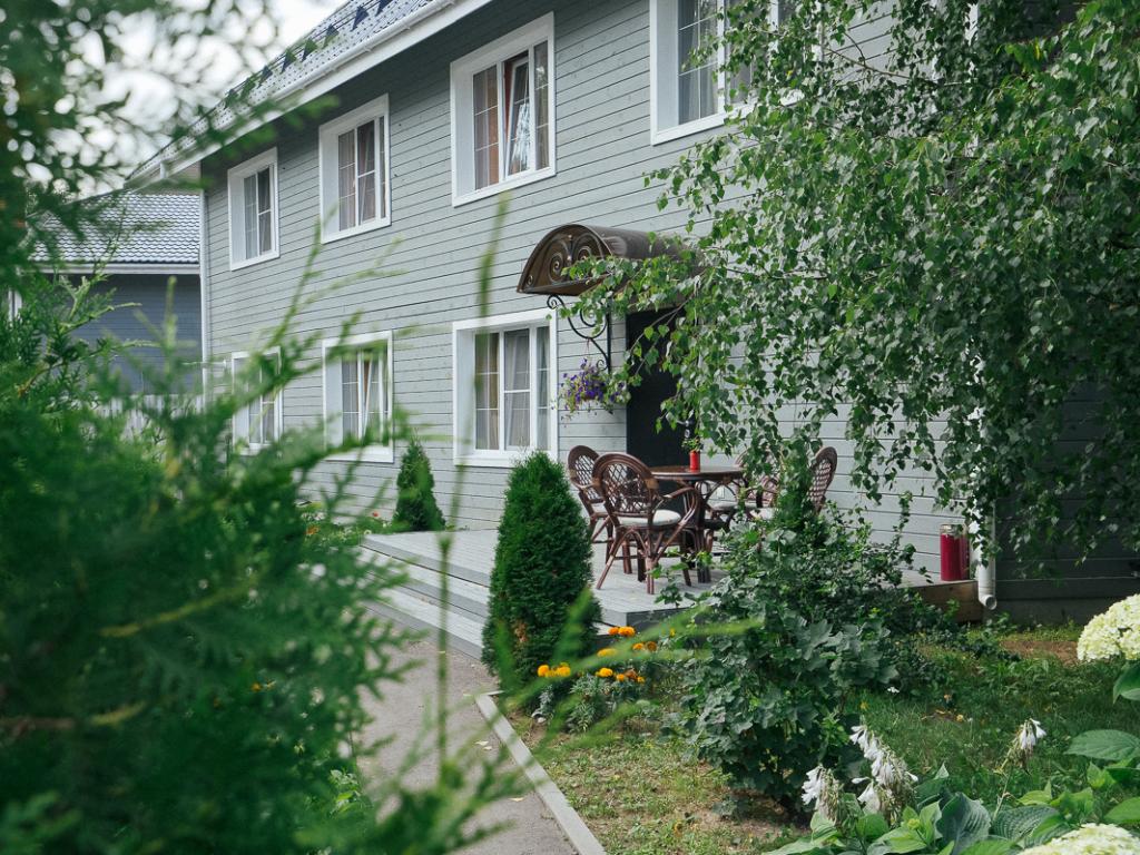 Ontario Village (Онтарио Вилладж)