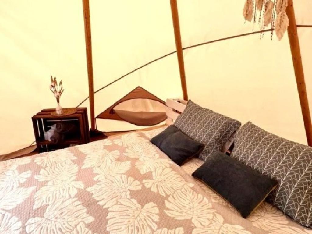 Ostrov camp (Остров Кемп)