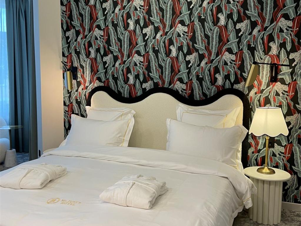Mr.Just`s Hotel (Мистер Юстс)