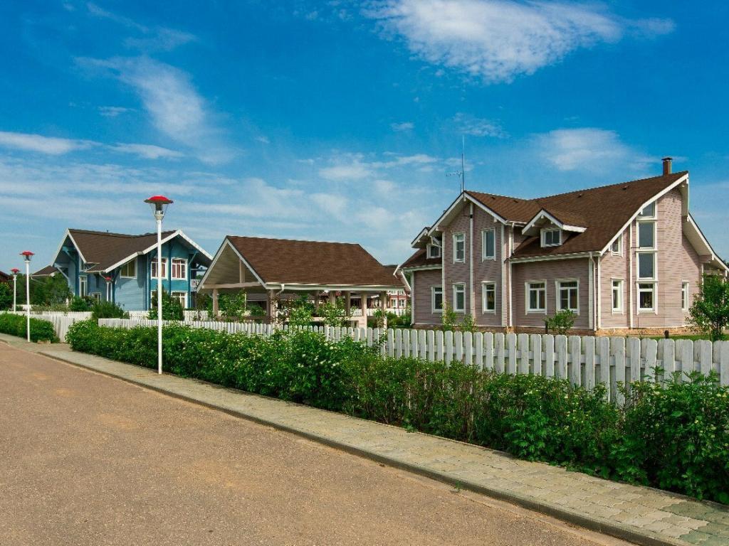 Ontario Village (Онтарио Вилладж)