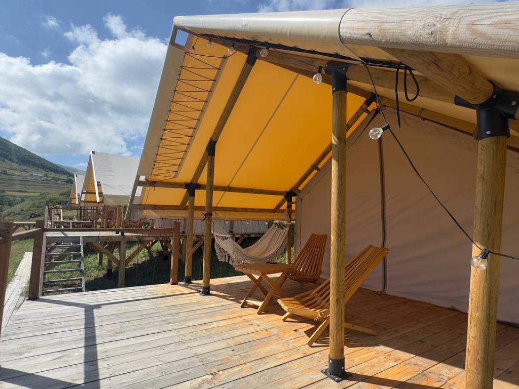Caspian Camp (Каспиан Кэмп)