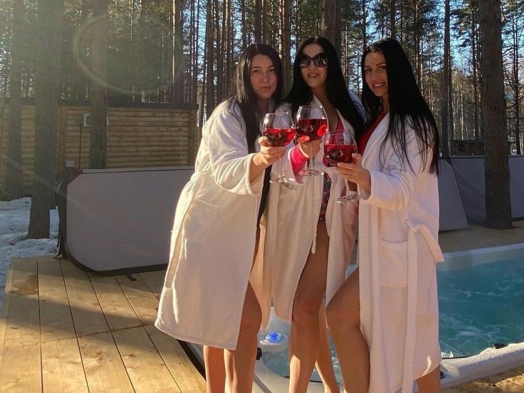 Глэмпинг NewCamp Эссойла (Ньюкэмп Эссойла)