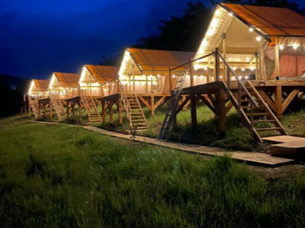Caspian Camp (Каспиан Кэмп)