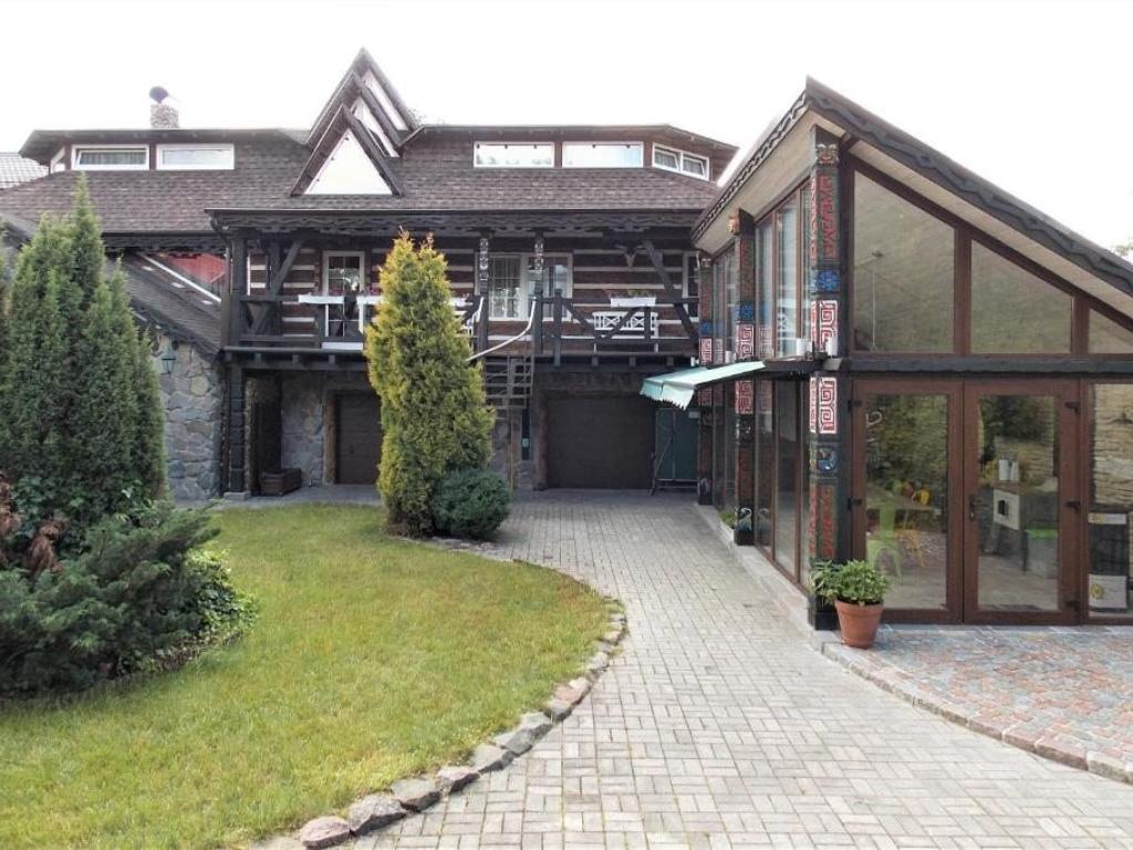 Indian House (Индиан Хаус)