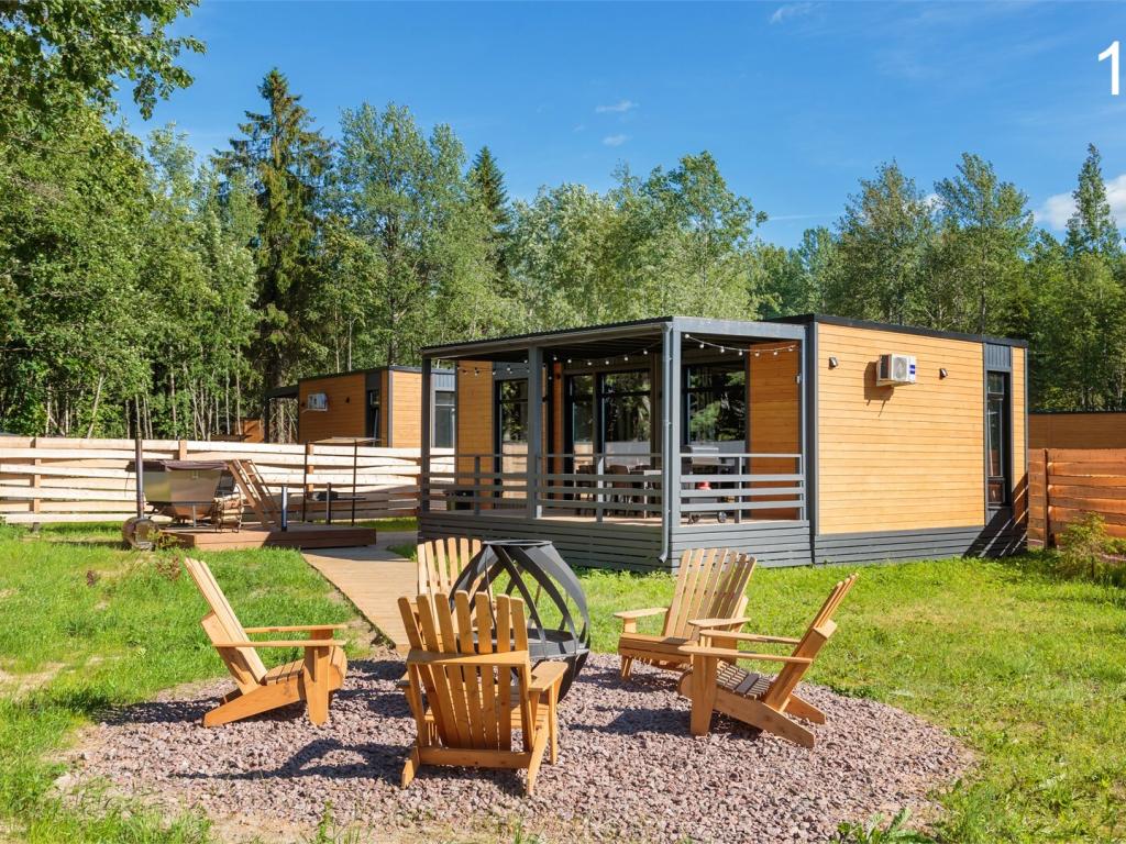 Black Village Семейный (Блэк Вилладж Семейный)