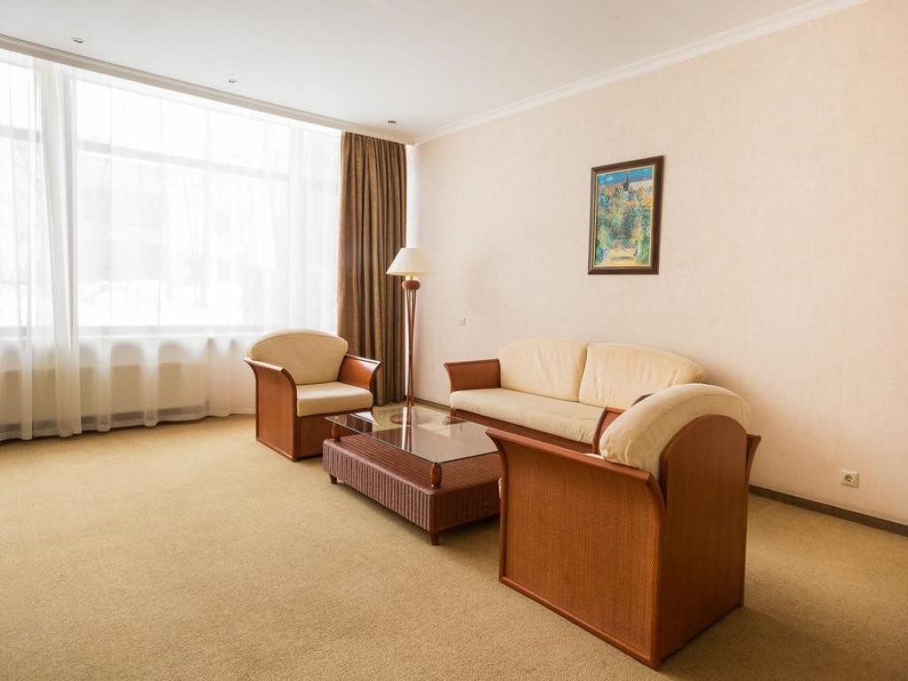 Arthurs Spa Hotel by Mercure (Артурс СПА Отель by Mercure)
