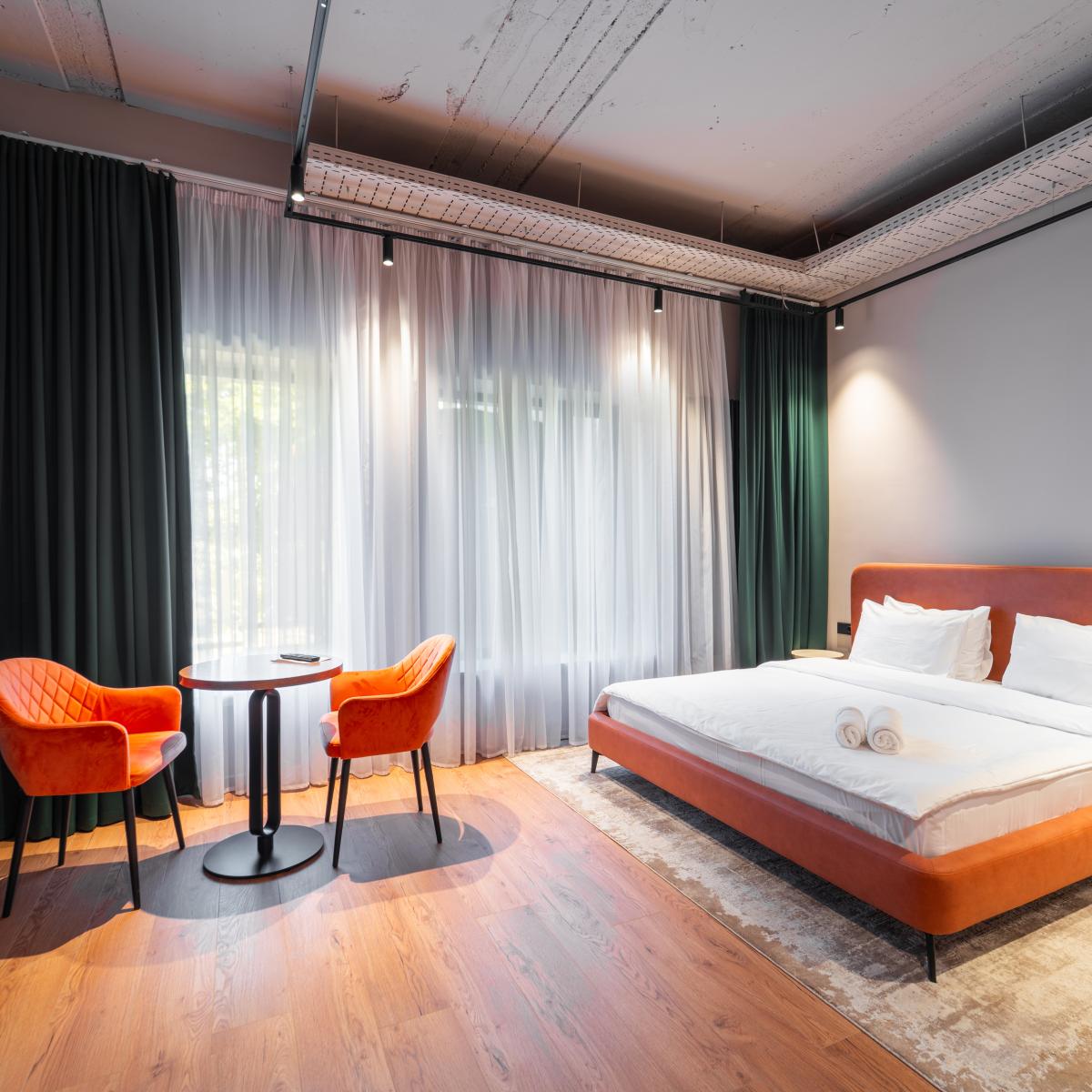 Аура — 594e8eb726d31e525b2387fa5308f2a3