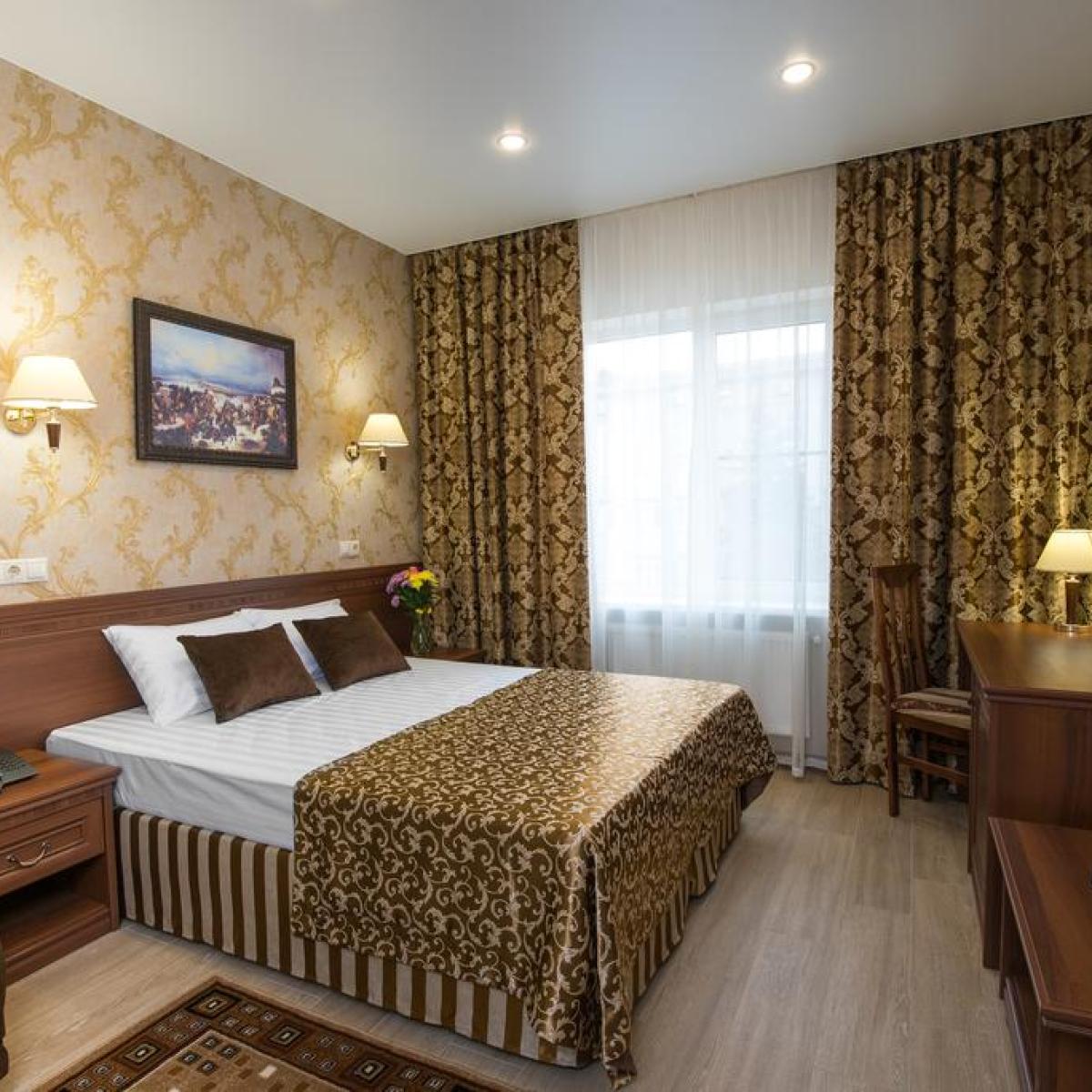 Суворов — ec00f159e50cc4792812ed882efdea5c