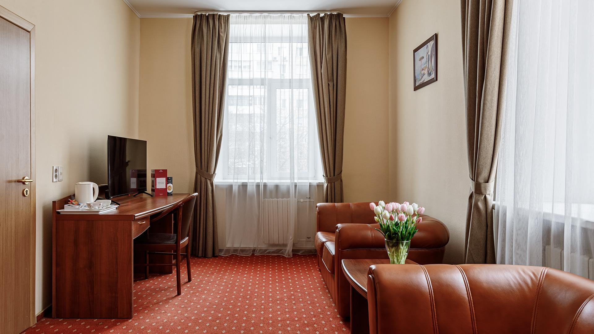 Номер стандарт бизнес с 2 односпальными кроватями 2