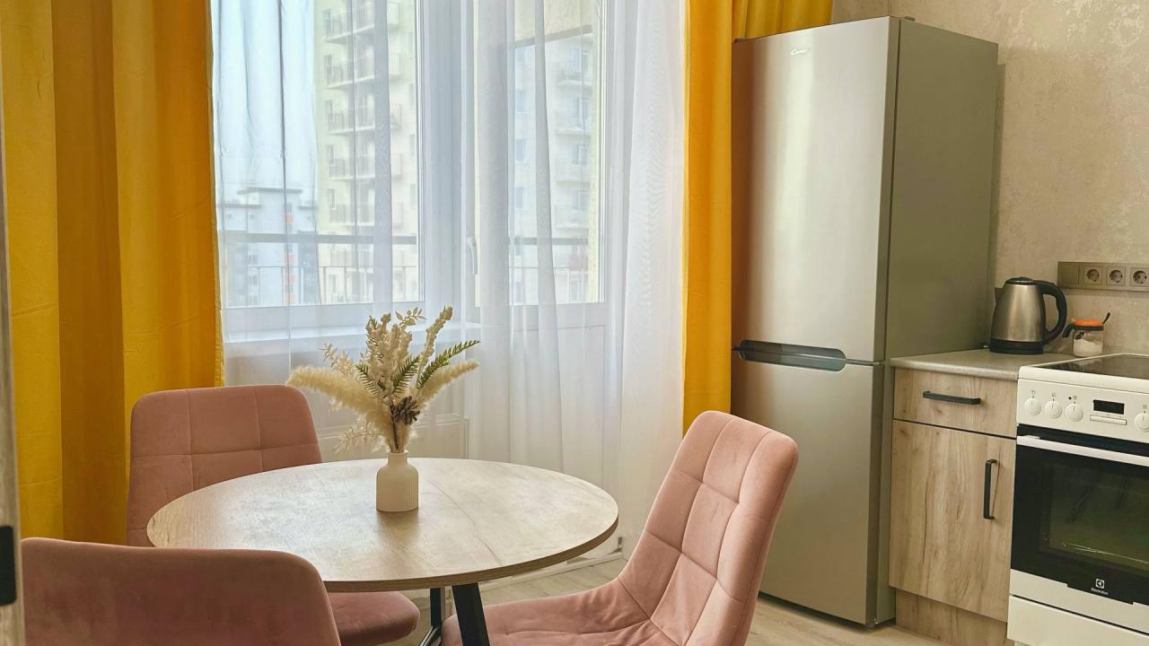 Real photos of Imperial Home on Redko Street 12/6