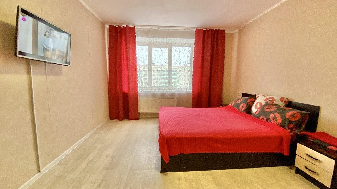 Real photos of Apartments on Artem street, 140
